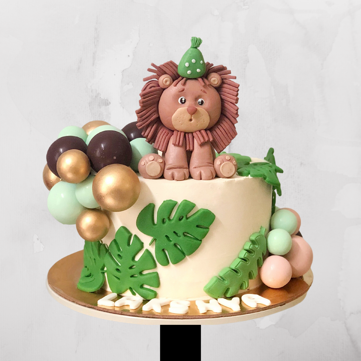 Jungle Lion Party Cake
